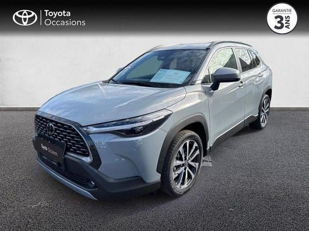 Blanc Nouvelle 2025 Toyota Corolla Cross Design SUV | 34 980 € (Prix juste) - Image 1/4