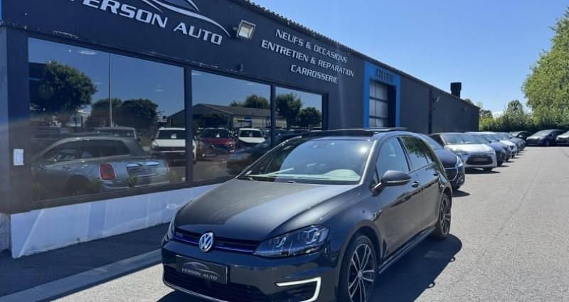 Utilisé 2016 VW Golf VII GTE Berline | 13 990 € (Prix juste) - Image 1/4