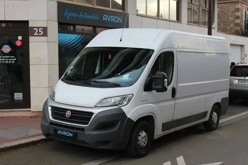 Blanc Utilisé 2017 Fiat Ducato Van | 12 490 € (Prix assez cher) - Image 1/4