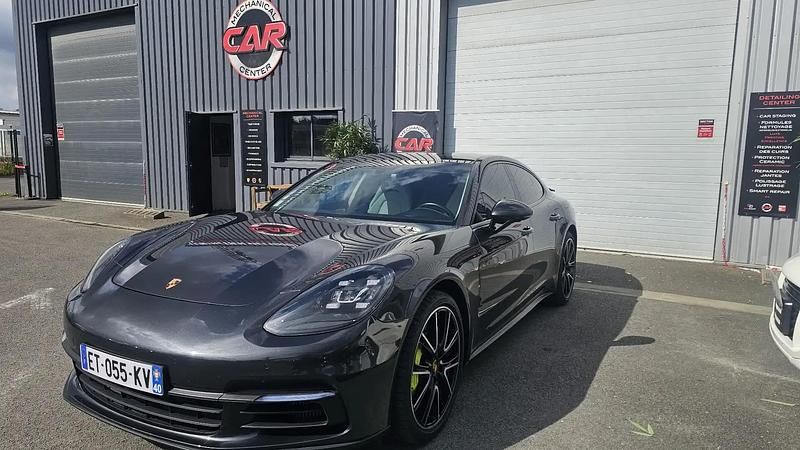 Utilisé 2018 Porsche Panamera 4 Berline | 63 900 € - Image 1/4