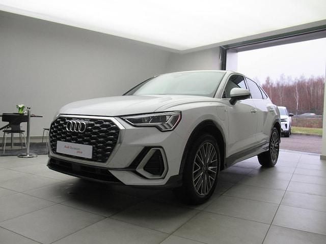 Blanc glacier métallisé Occasion 2023 Audi Q3 Sportback S-Line SUV | 33 986 € - Image 1/4