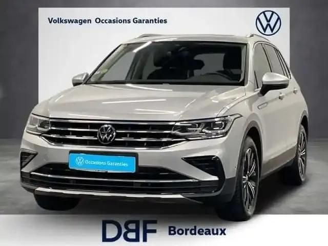 Argent Occasion 2022 VW Tiguan Elegance SUV | 27 799 € (Bon prix) - Image 1/4