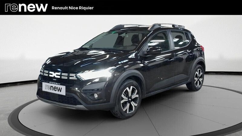 Noir Utilisé 2024 Dacia Sandero Expression Citadine | 16 299 € (Prix juste) - Image 1/4