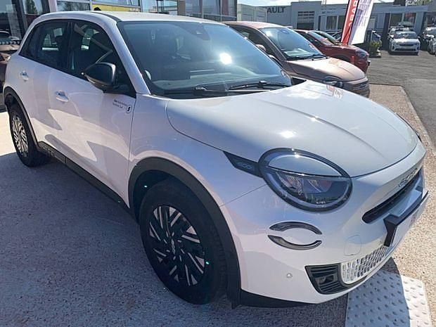 Nouvelle 2024 Fiat 600 | 25 490 € (Prix juste) - Image 1/4