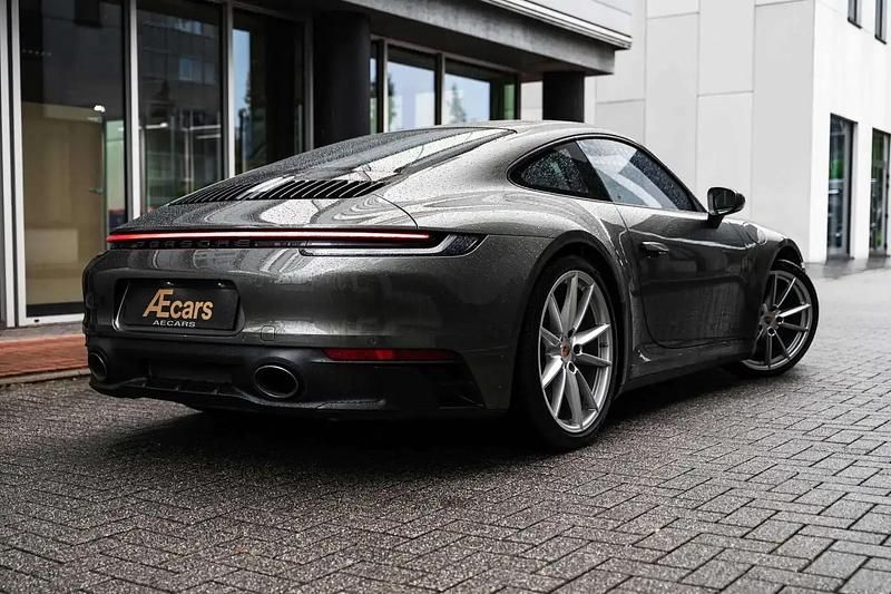 Vert Utilisé 2022 Porsche 911 Carrera 4 GTS Sport Coupé | 149 950 € (Bon prix) - Image 1/4