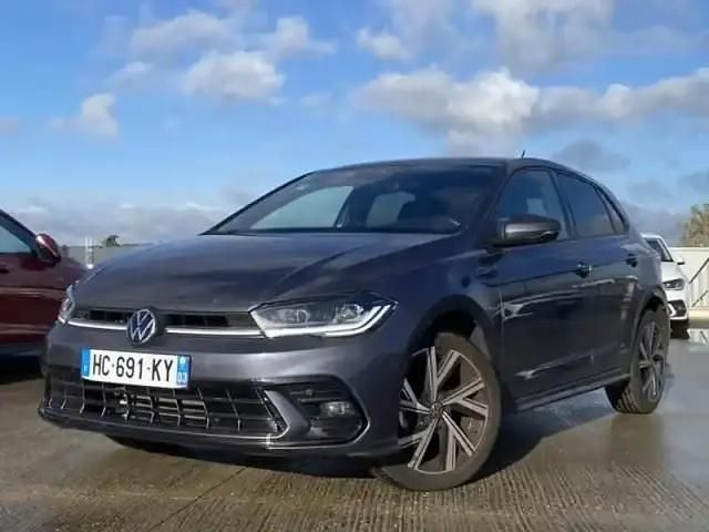 Gris cendré métallisé Occasion 2025 VW Polo R-line Berline | 21 980 € (Prix juste) - Image 1/4