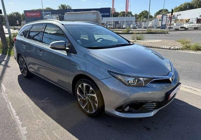 Occasion Toyota Auris Hybrid 137 ch (100 kW) 2017 Gris Break