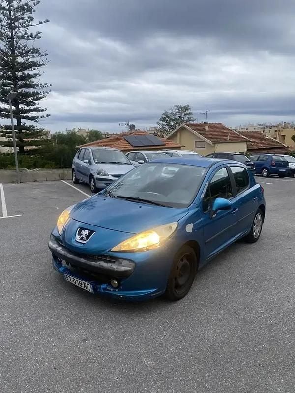 Utilisé 2007 Peugeot 207 Berline | 2 600 € (Prix juste) - Image 1/4