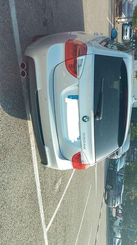 Image 3/4