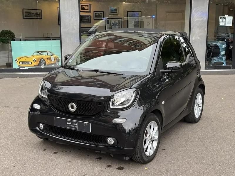 Noir Utilisé 2016 Smart ForTwo Cabrio Passion Cabriolet | 12 900 € - Image 1/4