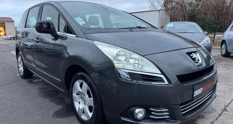 Occasion Peugeot 5008 Premium 110 ch (80 kW) 2010 Gris Monospace
