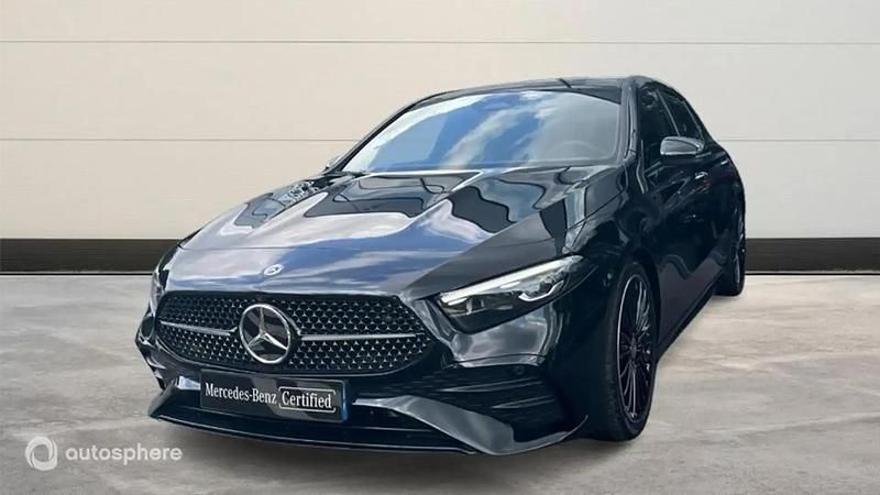 Noir Utilisé 2025 Mercedes A180 Edition Berline | 41 490 € - Image 1/4
