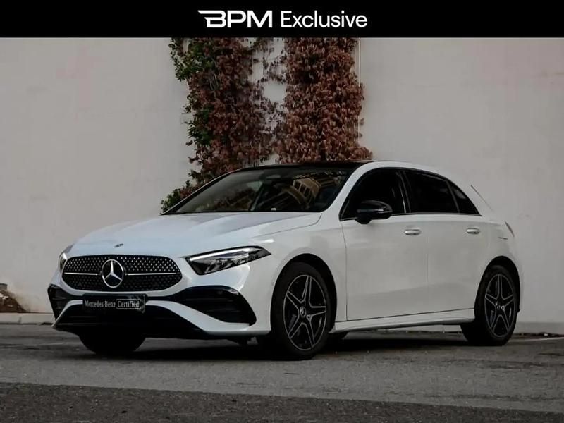 Blanc Utilisé 2024 Mercedes A250 AMG line Berline | 50 300 € - Image 1/4