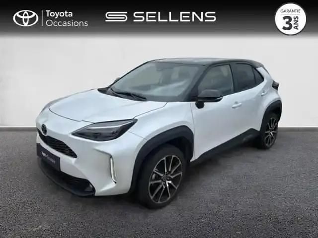 Occasion Toyota Yaris Cross Sport 2023 Bi ton blanc lunaire SUV