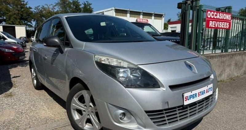 Utilisé 2010 Renault Grand Scénic III Dynamique Monospace | 6 990 € (Prix juste) - Image 1/4