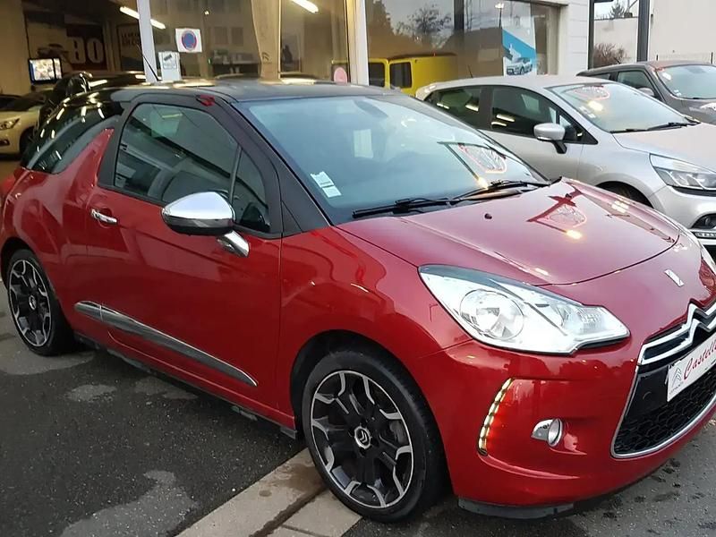Rouge Occasion 2011 Citroën DS3 Chic Berline | 7 900 € (Prix assez cher) - Image 1/4