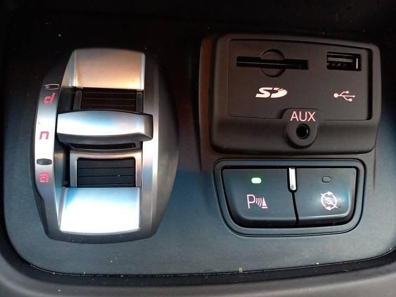 Occasion Alfa Romeo Giulietta Executive 120 ch (88 kW) 2019 Blanc alfa Citadine