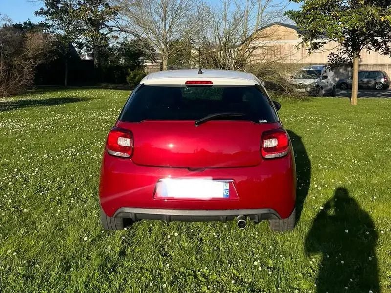 Rouge Utilisé 2012 Citroën DS3 Berline | 4 500 € (Prix juste) - Image 1/4
