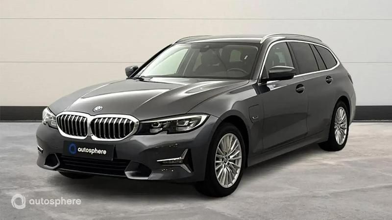 Utilisé 2022 BMW 330e Luxury Line Break | 32 799 € (Prix juste) - Image 1/4