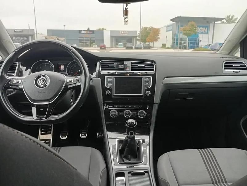 Utilisé 2016 VW Golf VII Berline | 11 600 € (Bon prix) - Image 1/4