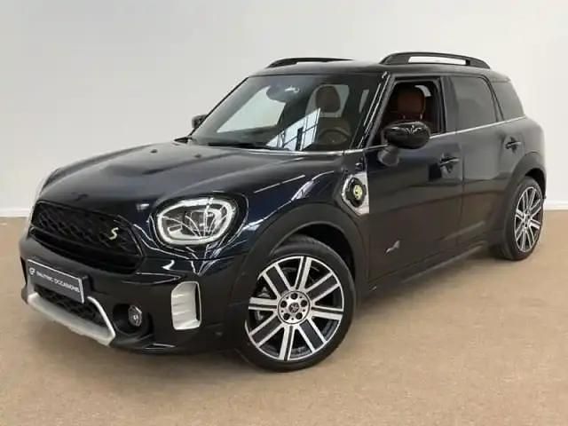 Enigmatic black metallic Utilisé 2022 Mini Cooper Countryman SUV | 30 990 € (Prix juste) - Image 1/4