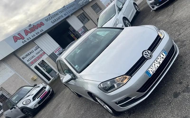 Argent Occasion 2016 VW Golf Trendline Berline | 12 450 € - Image 1/4