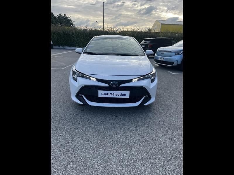 Blanc Utilisé 2021 Toyota Corolla Design Berline | 16 890 € (Bon prix) - Image 1/4