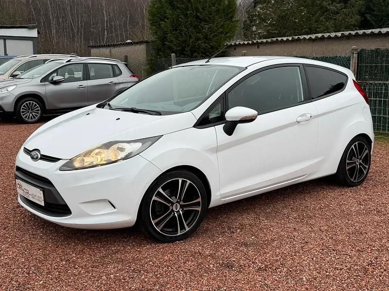 Occasion Ford Fiesta Ambiente 60 ch (44 kW) 2010 Blanc Berline
