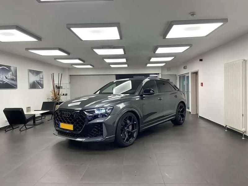 Gris Nouvelle 2025 Audi RS Q8 Performance SUV | 164 000 € - Image 1/4