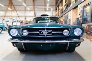Vert Utilisé 1965 Ford Mustang Coupé | 70 179 € - Image 1/4