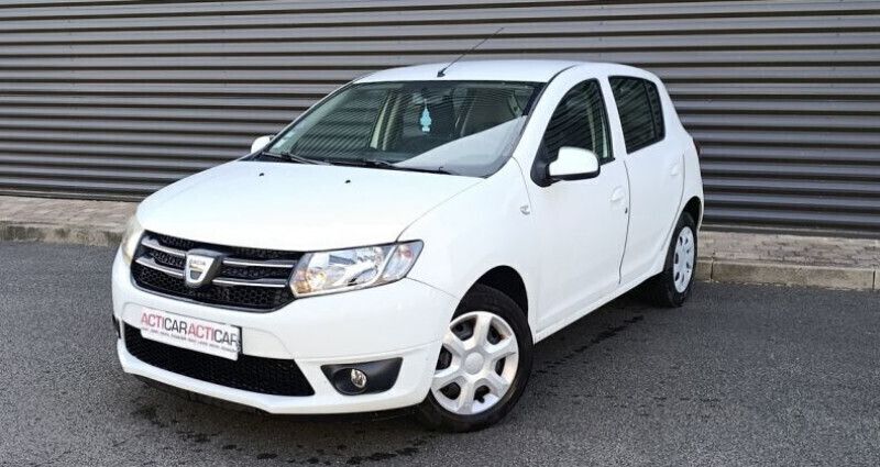 Utilisé 2016 Dacia Sandero Lauréate Citadine | 9 990 € (Prix juste) - Image 1/4
