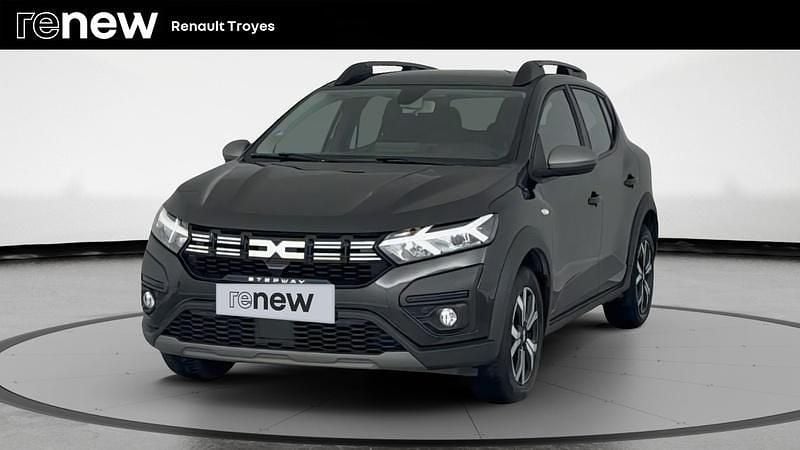 Noir Occasion 2022 Dacia Sandero Expression Citadine | 15 299 € (Prix assez cher) - Image 1/4