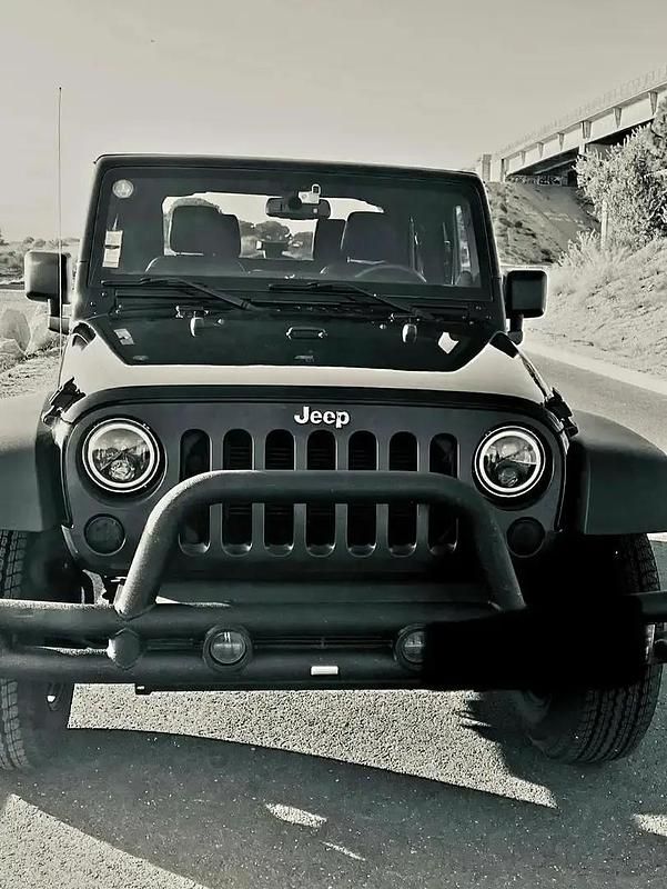 Noir Occasion 2014 Jeep Wrangler SUV | 47 800 € - Image 1/4