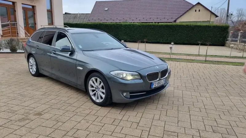 Utilisé 2011 BMW 520 Comfort Edition Break | 8 200 € (Prix juste) - Image 1/4