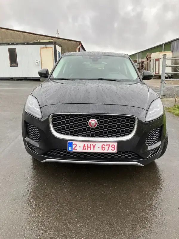 Noir Utilisé 2020 Jaguar E-Pace SUV | 15 500 € - Image 1/4