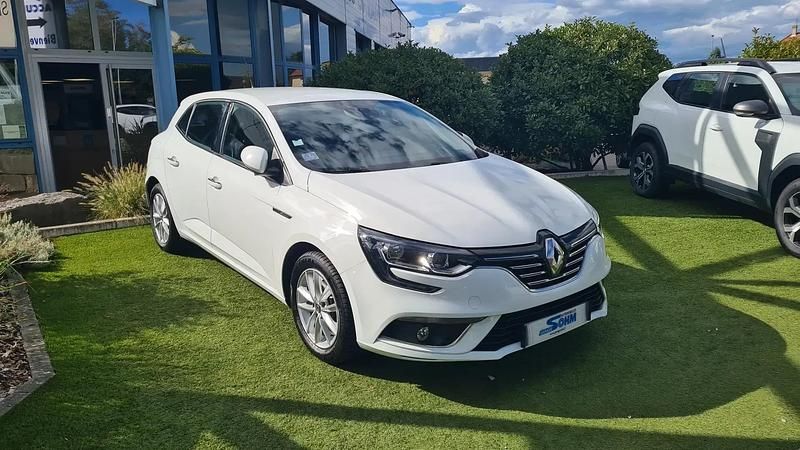 Blanc Utilisé 2017 Renault Mégane IV LIMITED Berline | 11 980 € (Prix assez cher) - Image 1/4