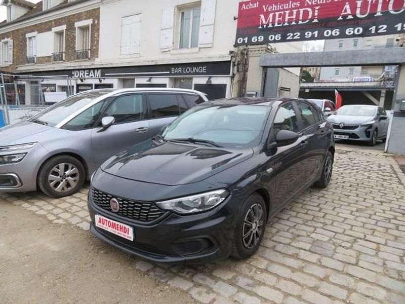 Occasion Fiat Tipo Easy 97 ch (71 kW) 2018 Noir Berline