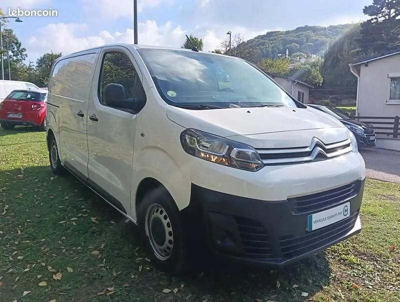 Blanc Utilisé 2020 Citroën Jumpy Comfort Monospace | 14 990 € - Image 1/4