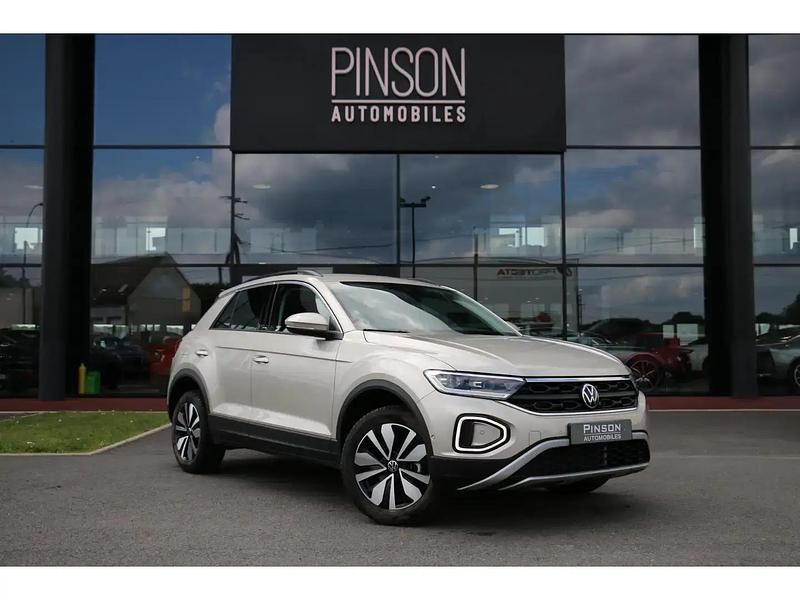 Gris Utilisé 2024 VW T-Roc Active SUV | 25 390 € (Prix juste) - Image 1/4