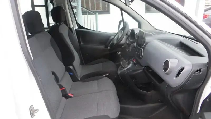 Image 2/4
