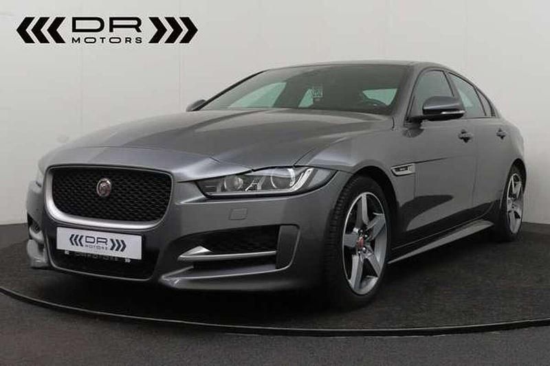 Occasion Jaguar XE R 179 ch (131 kW) 2017 Beige Berline