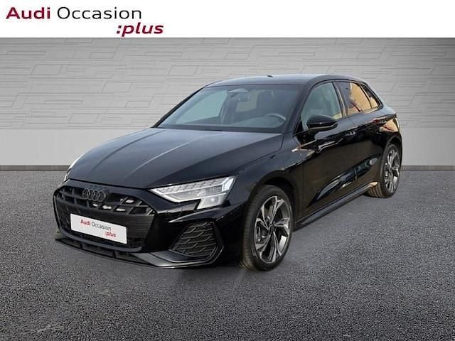 Noir mythique métallisé Nouvelle 2026 Audi A3 S-Line | 39 990 € (Prix assez cher) - Image 1/4