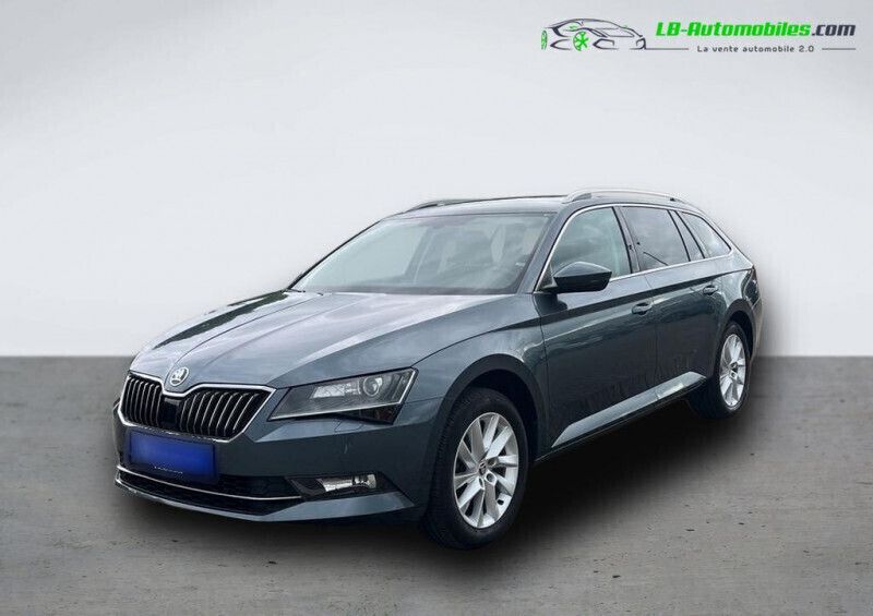 Utilisé 2018 Skoda Superb Break | 26 100 € (Prix juste) - Image 1/4