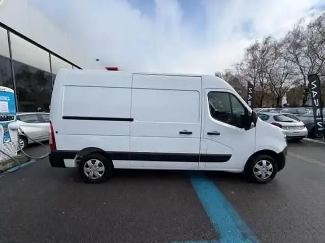 Occasion Nissan Interstar Acenta 136 ch (100 kW) 2023 Blanc minéral Van