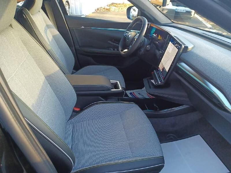 Noir Occasion 2025 Renault Scenic E-Tech Techno SUV | 39 990 € (Super prix) - Image 1/4