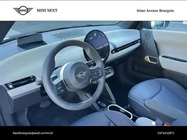 Occasion Mini Cooper Favoured 136 kW (186 ch) 2024 Noir Citadine