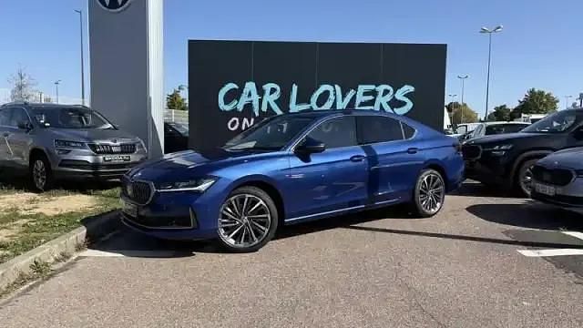 Bleu cobalt Nouvelle 2025 Skoda Superb Berline | 39 990 € (Super prix) - Image 1/4