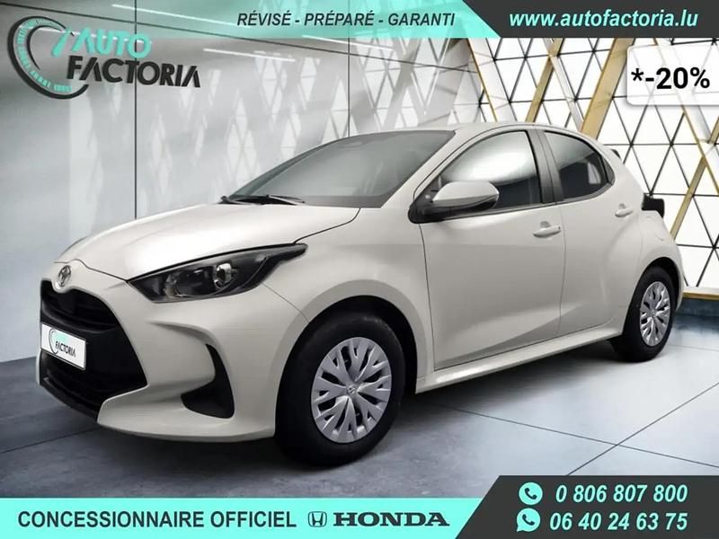 Beige Utilisé 2024 Toyota Yaris Hybrid Citadine | 20 550 € (Bon prix) - Image 1/4
