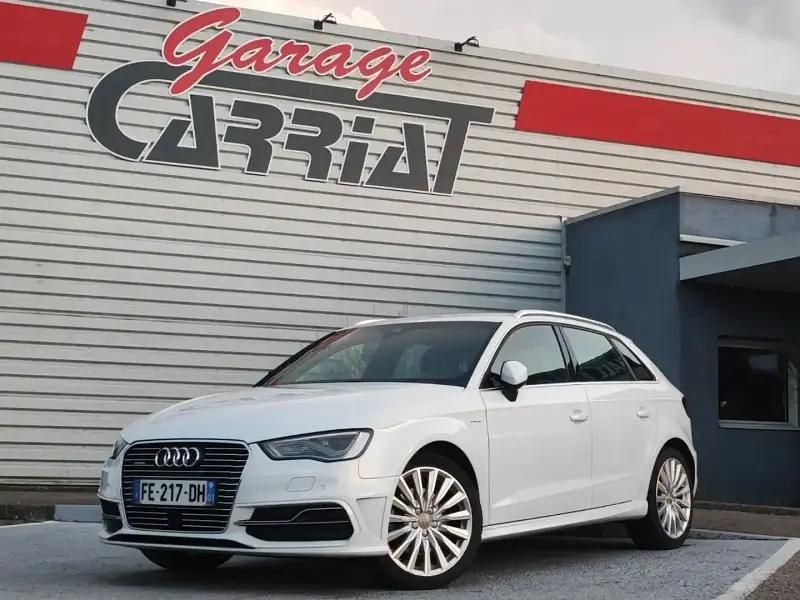 Blanc Utilisé 2017 Audi A3 e-tron S-Line Citadine | 18 490 € (Prix juste) - Image 1/4