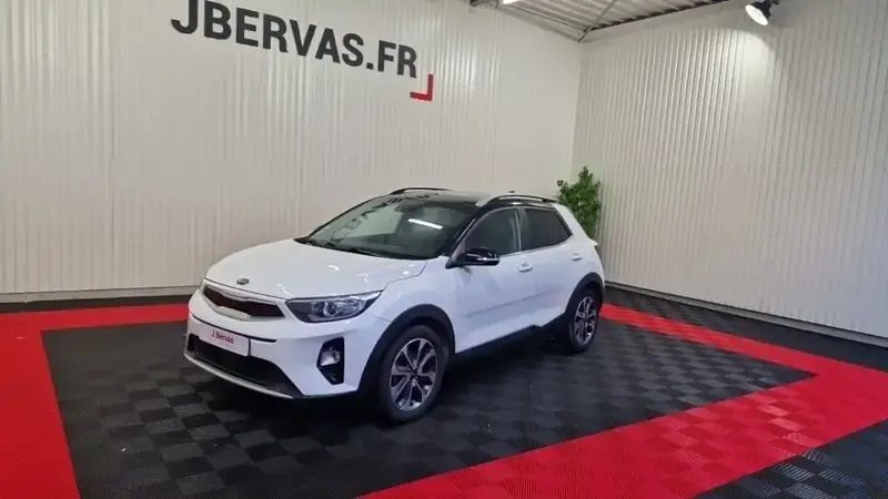 Blanc Utilisé 2019 Kia Stonic Premium SUV | 15 490 € (Prix juste) - Image 1/4
